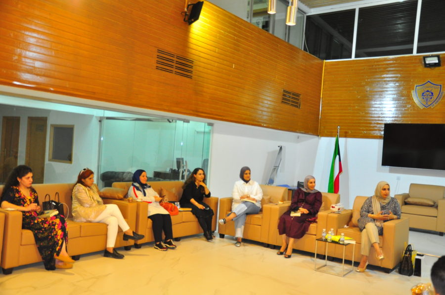 ‎عقد نادي زوايا فكرية لقاءه الشهري بمقر جمعية المهندسين الكويتية مساء يوم الأربعاء الموافق 3 ابريل 2019  والذي تم من خلاله مناقشة رواية مرتفعات ويذرينغ .