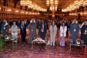 بالتعاون مع جمعية المهندسين الهندية بالكويت  الجمعية نظمت مؤتمر الاتجاهات الحديثة لتكنولوجيا التصنيع ودور  المهندسين في الحد من ظاهرة الاحتباس الحراري عالميا