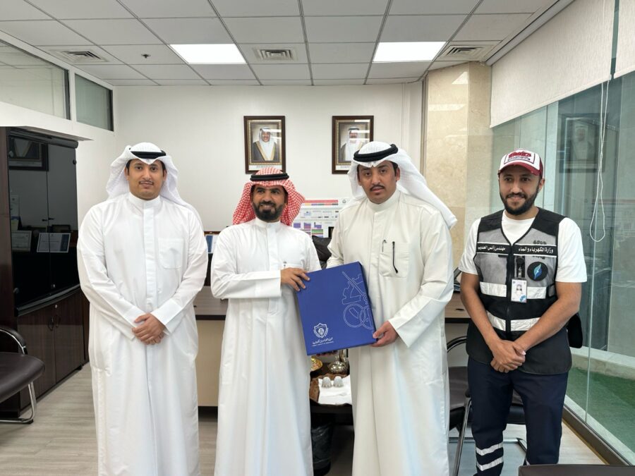 اتفاق على تعزيز التعاون بين مركز التدريب بالجمعية  و وزارة الكهرباء والماء والطاقة المتجددة